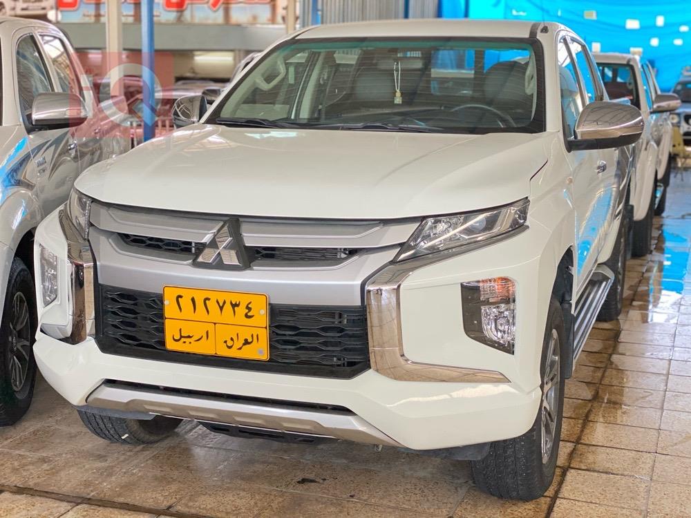 میتسوبیشی L200